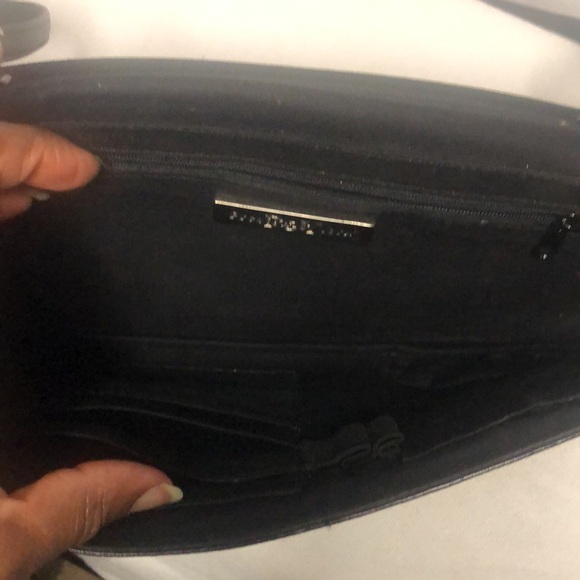 PRESTON & YORK vintage black buttery soft leather handbag. Detachable straps. - Picture 8 of 10